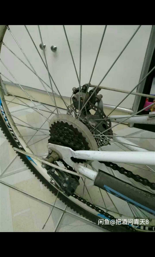 380元出售弹簧减震车把减震双碟刹双变速山地自行车 380元出售弹簧减震车把减震双碟刹双变速山地自行...